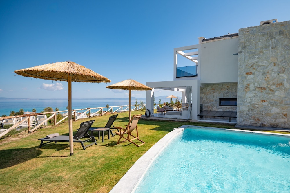 Olive Grove Panorama Suite Exi