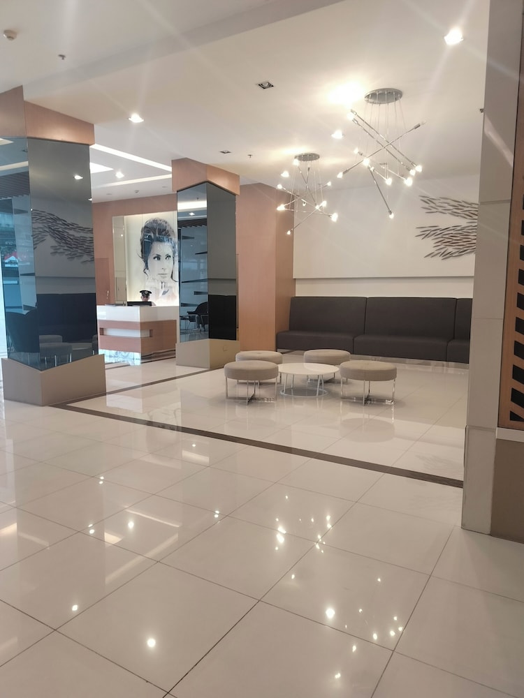 Cozy City View Condo in Quezon City - Your Home Away From Home