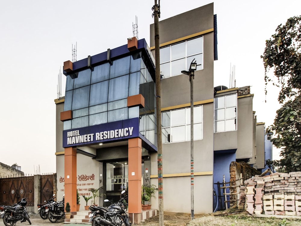 OYO 27698 Hotel Navneet Residency view 2