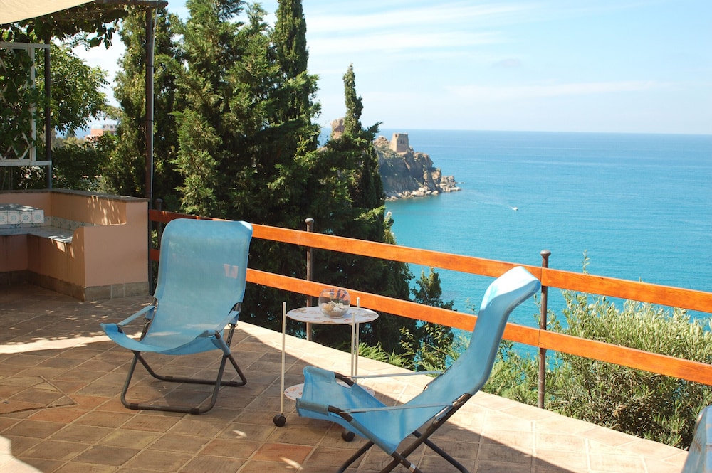 Villa Mytilene II by Wonderful Italy