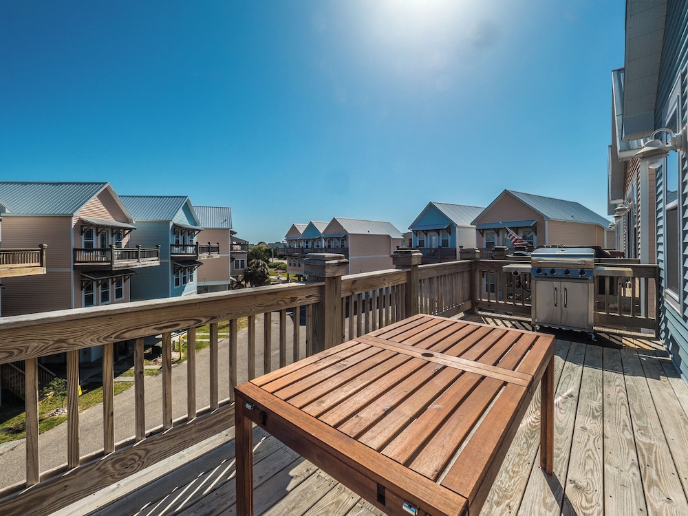 Sundancer by Topsail Realty