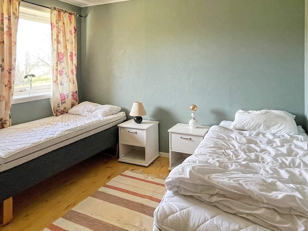 Photo 42