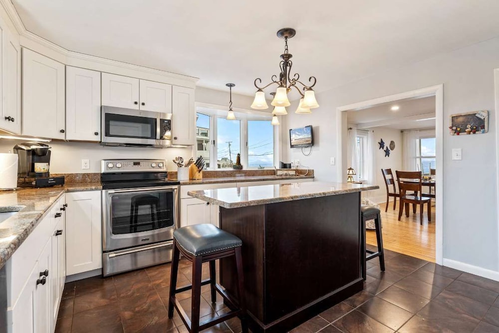 Oceanfront Front Porch Back Deck Kitchen