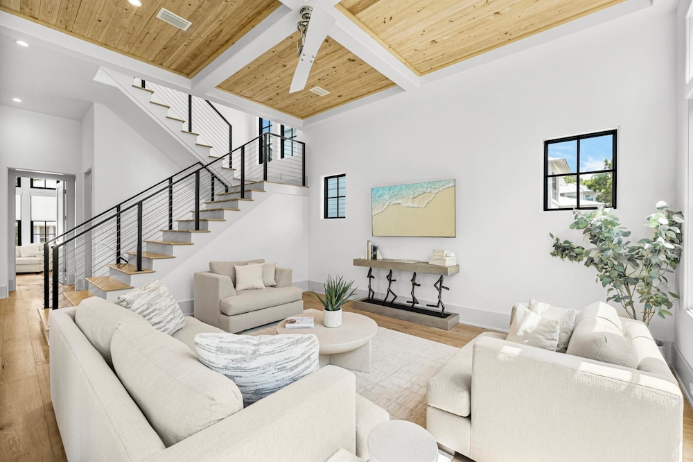 30A Beach House - Mia's Beach House
