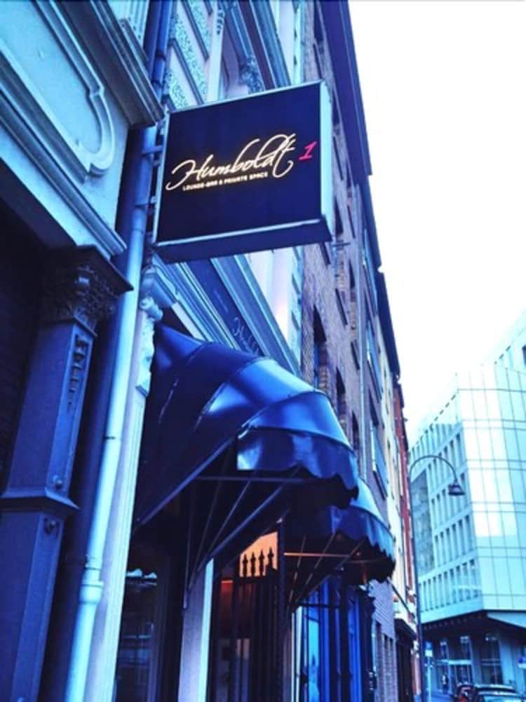Humboldt1 Palais-Hotel & Bar