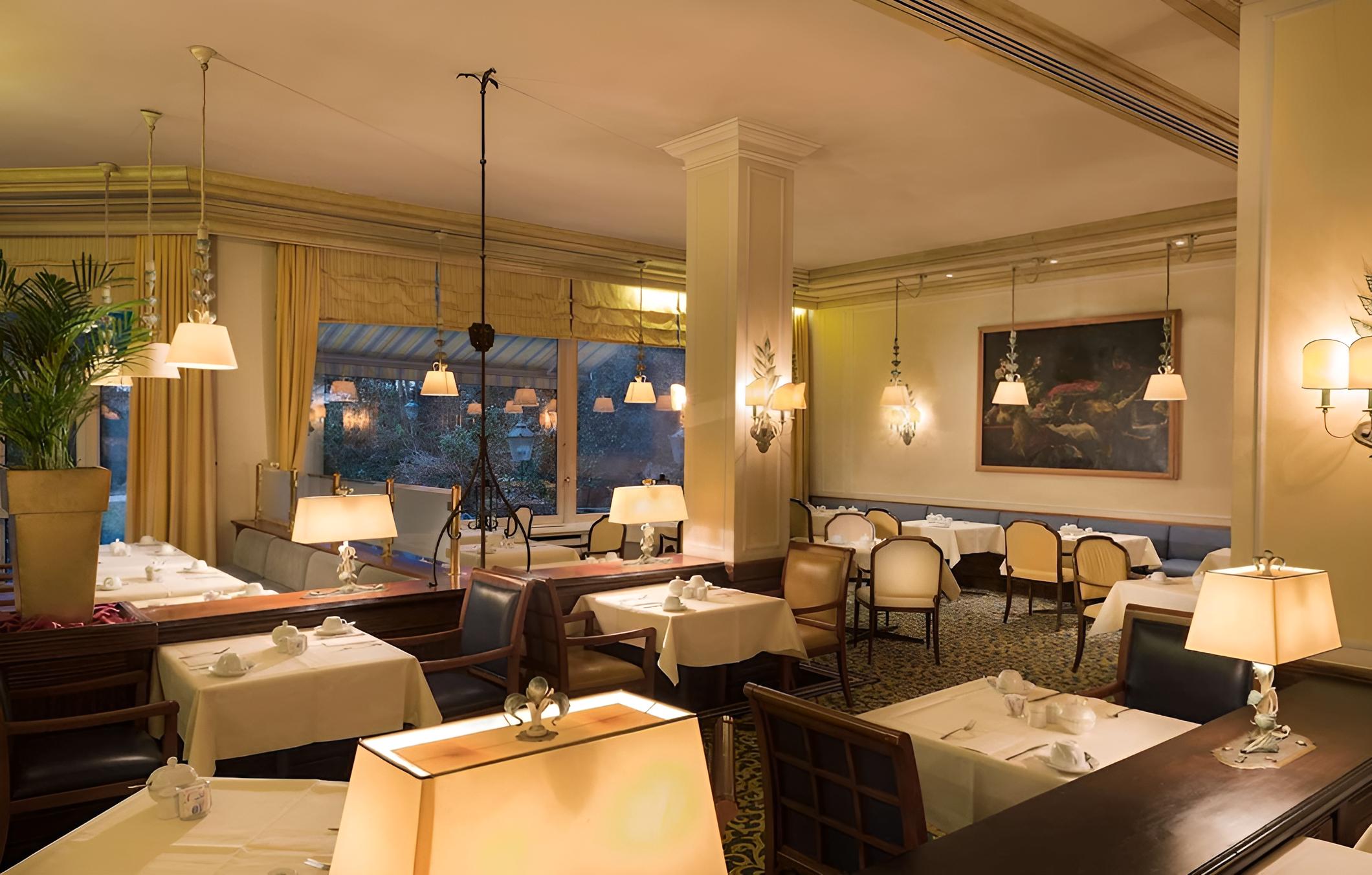 restaurant