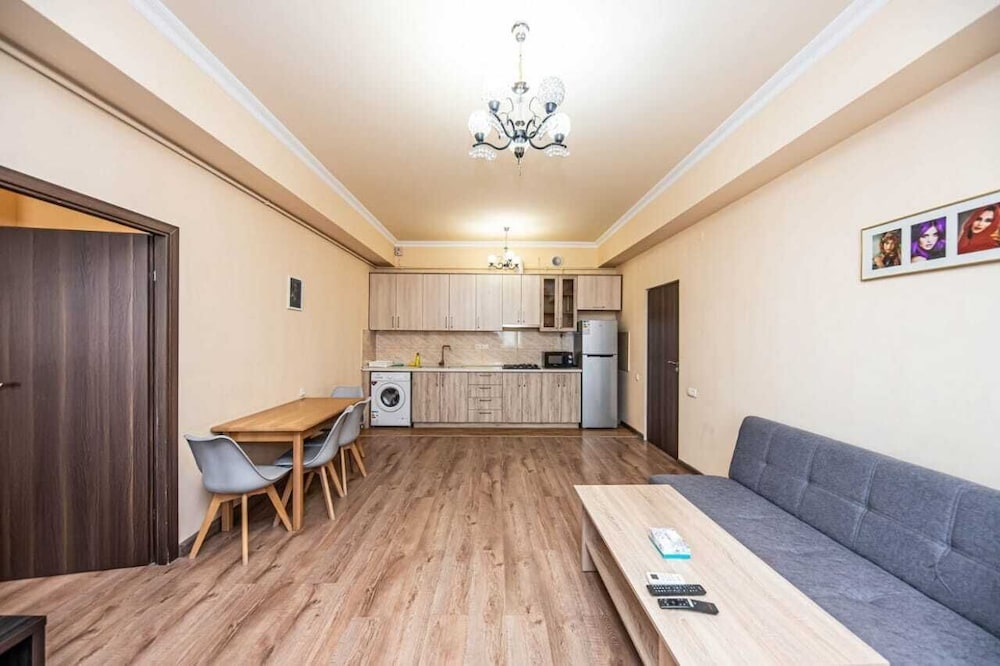 Argishti street 2 bedroom apartment