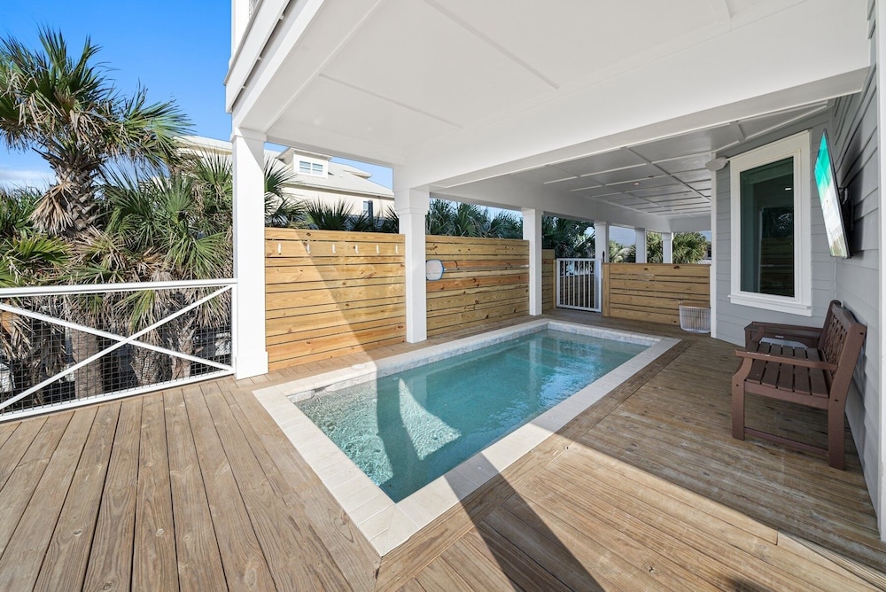 Blessing At Pier Park 6 Bedroom Home