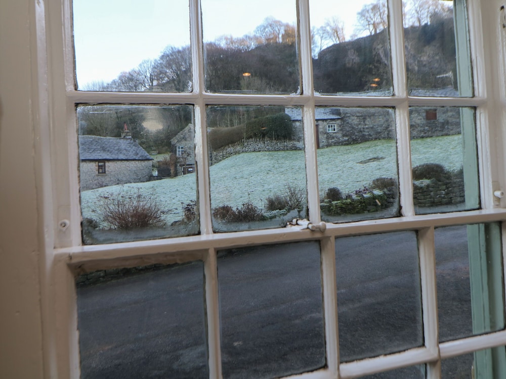 Buttercup Cottage