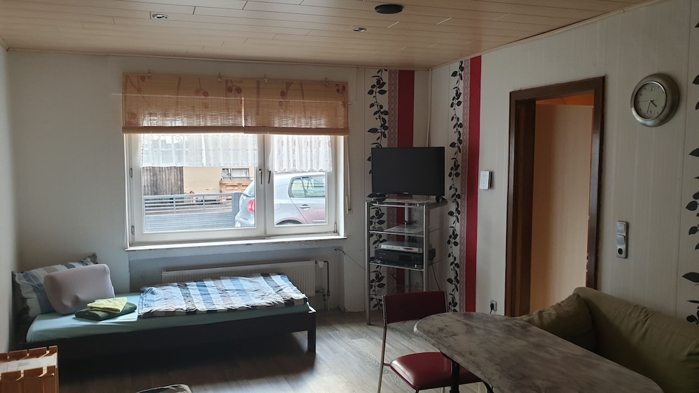 Monteurzimmer Hoffmann en Wirges — bedroom