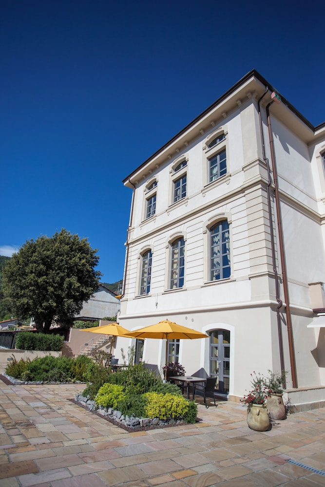 Mira-mare Apartments & Suites