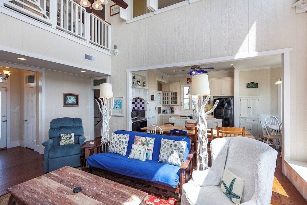Breakers Pointe by Ryson Vacation Rentals