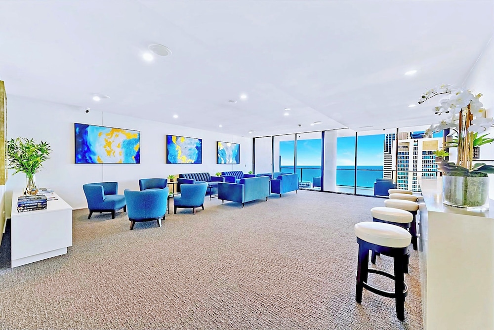 Circle On Cavill Surfers Paradise Apartments-Holiday Paradise