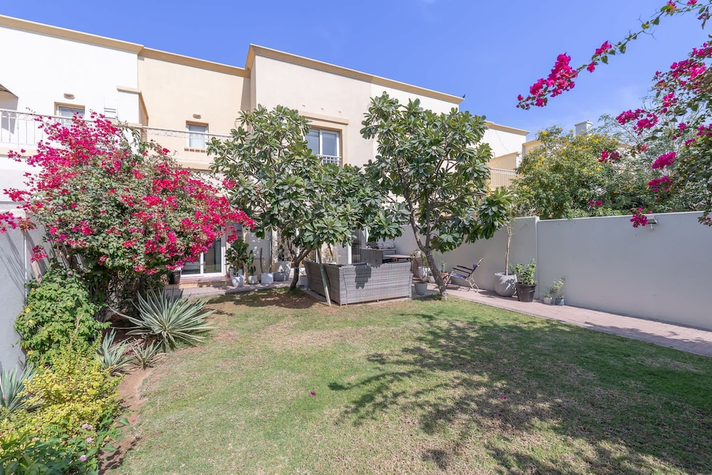 Emirates Living s Fascinating Villa for Everyone