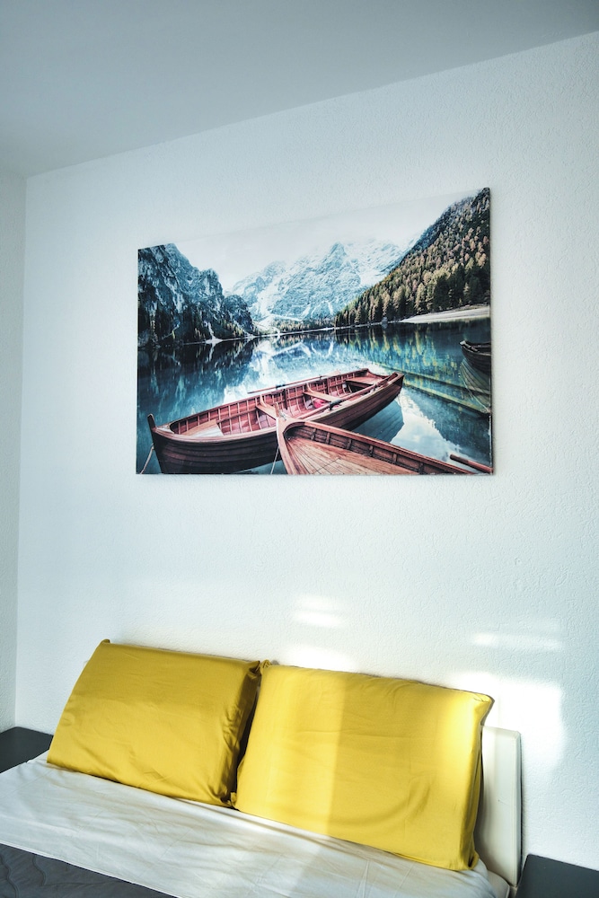 Modern Station Apartment Möhlin