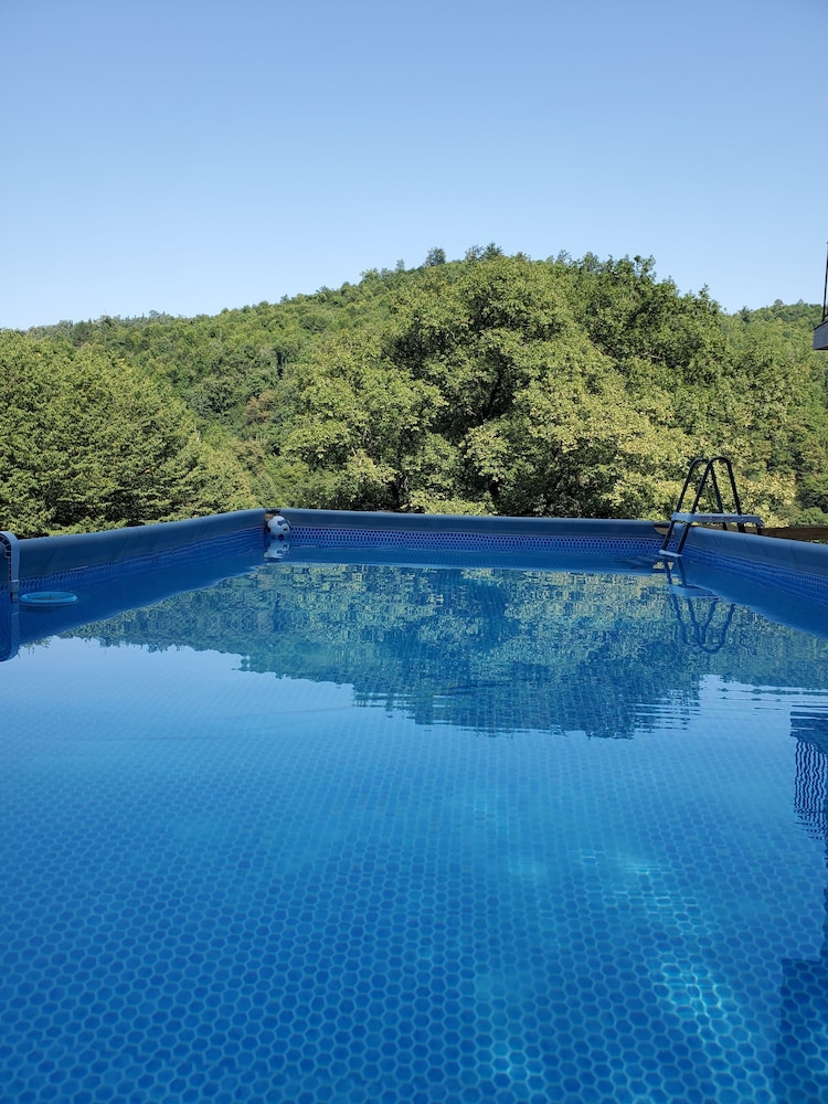 The Whispering Oaks Retreat