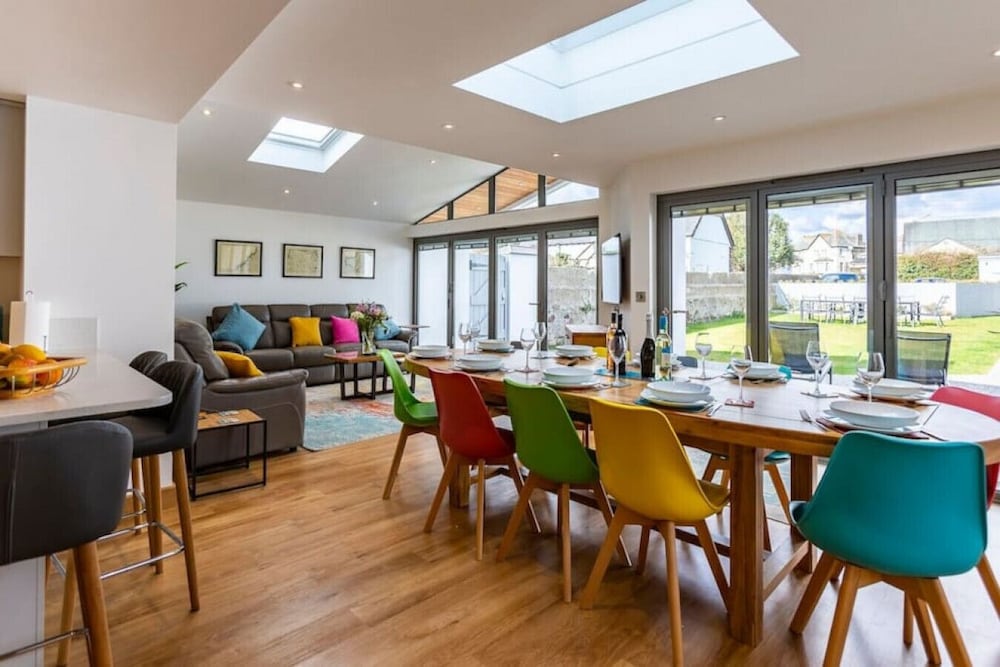 Number 1 Bossiney House