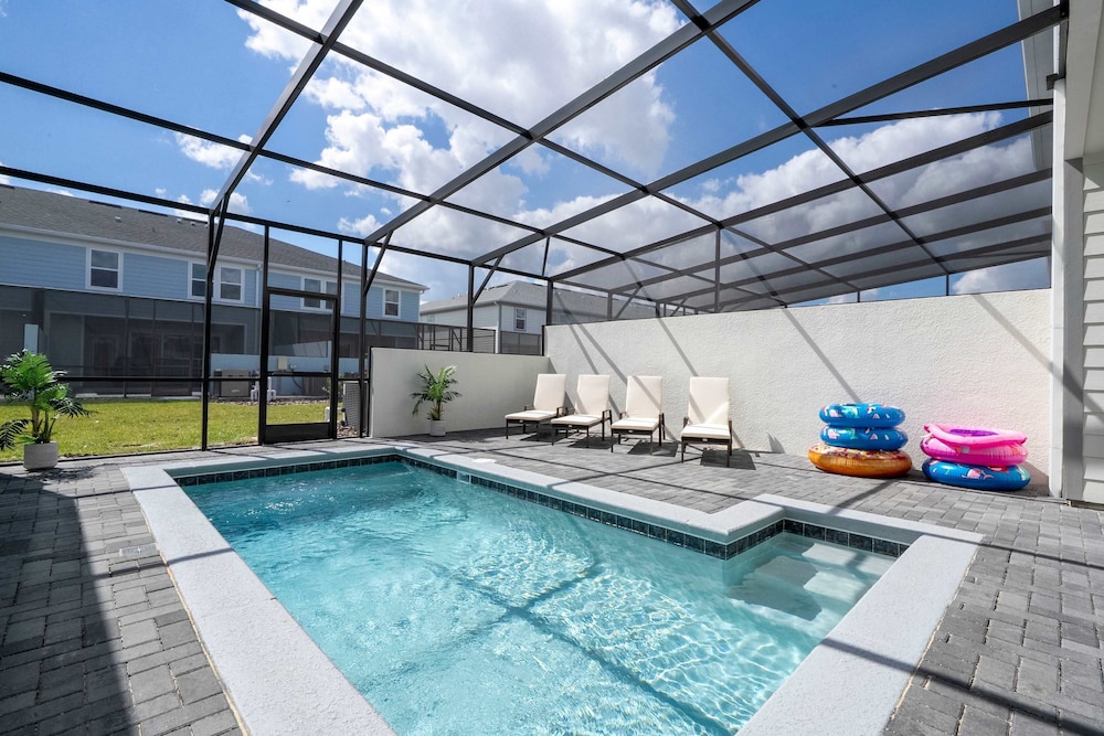 Simply Amazing 5BR Chic Retreat Themed Fun Style