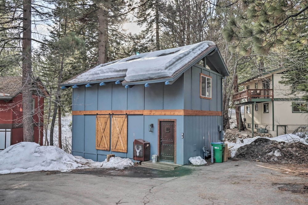 Lake Tahoe Vacations - Incline Village Cabin w/ Patio: 2 Mi to Beach! - Property Image 3