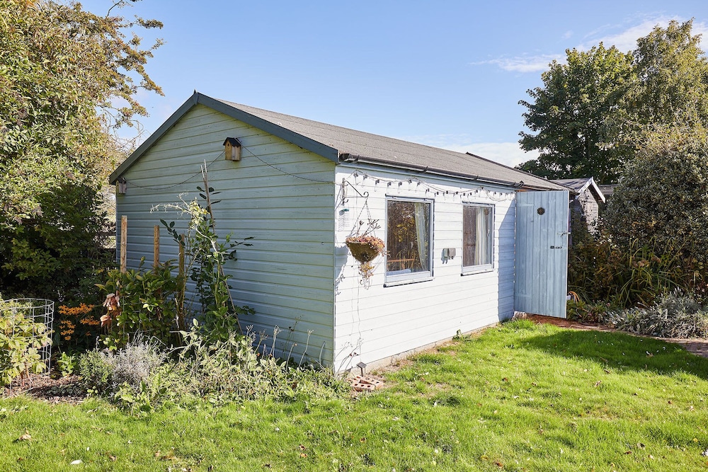 Driffield Vacations - Host Stay Easter Ende Cottage - Property Image 13