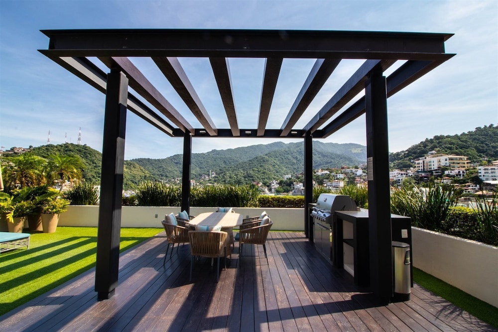 ROMANTIC ZONE ZENITH 1 BEDROOM