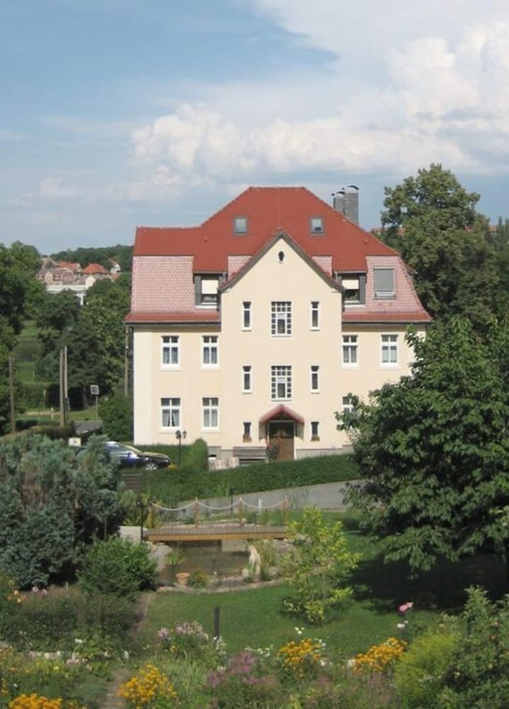 Mey Comfortable Holiday Residence