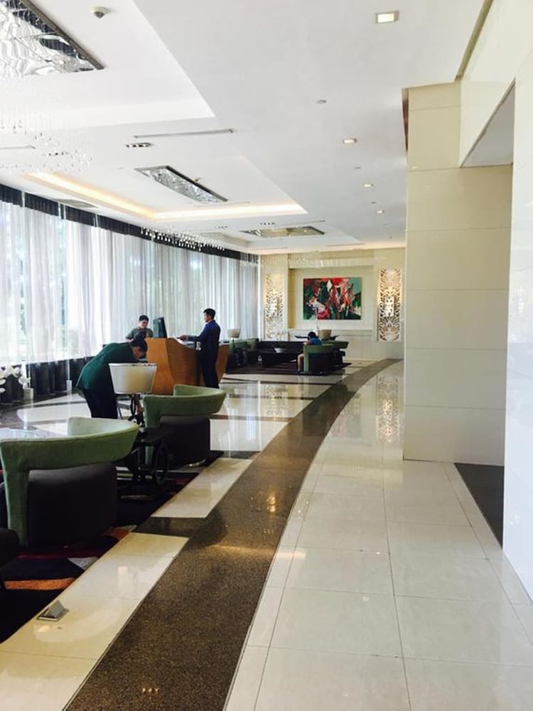 2 Bedroom Bellagio Towers by Stays PH