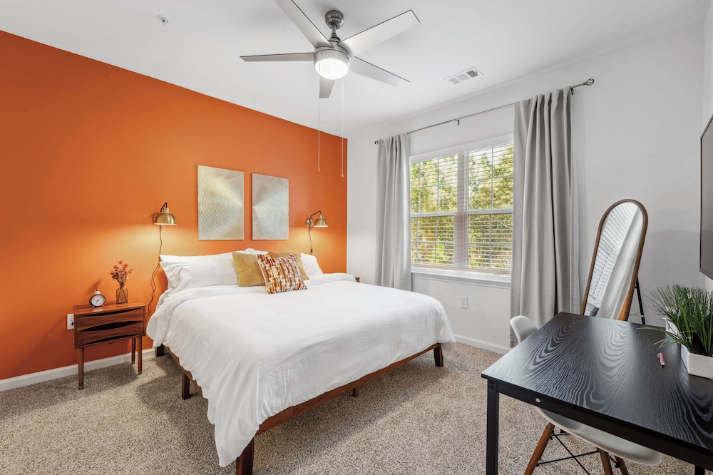 Luxurious Apartments - Pool Gym Bikes