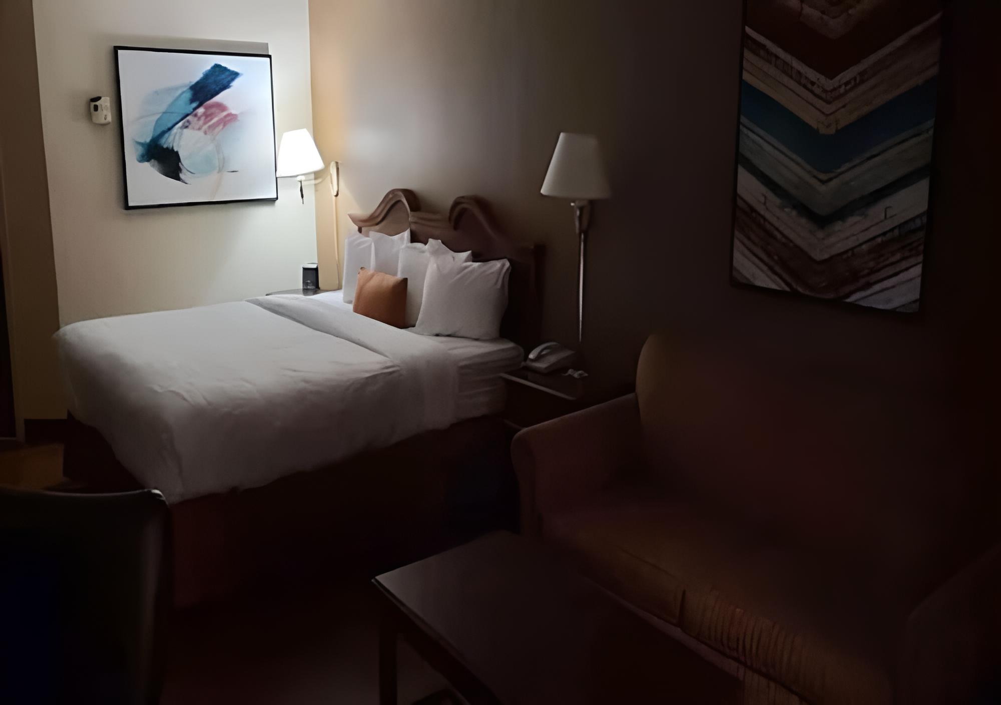 Auburn Place Hotel And Suites