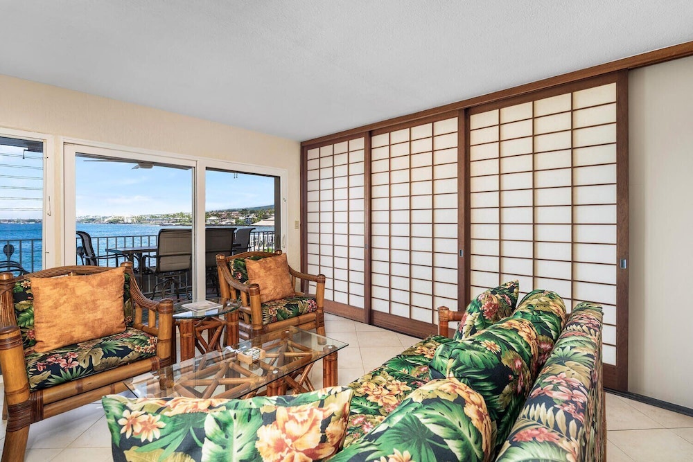 Ocean Front - Fantastic Ocean Views - Completely Upgraded - Vrkcv