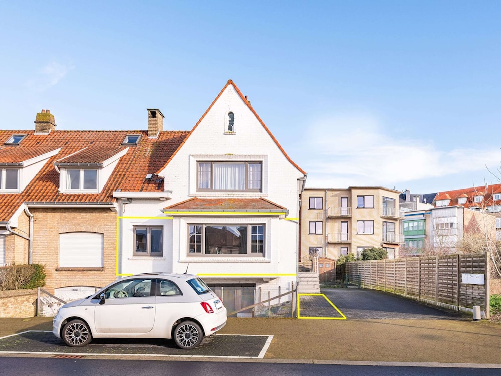 Apartment in Koksijde Near the Beach