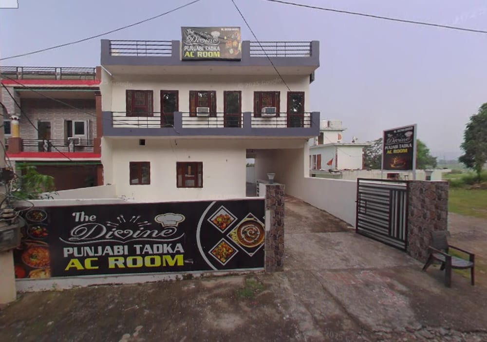 Hotel The Divine Punjabi Tadka