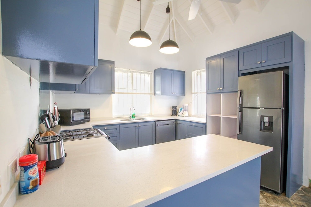 Inch By Inch 3 Bedroom Home by Bluescape