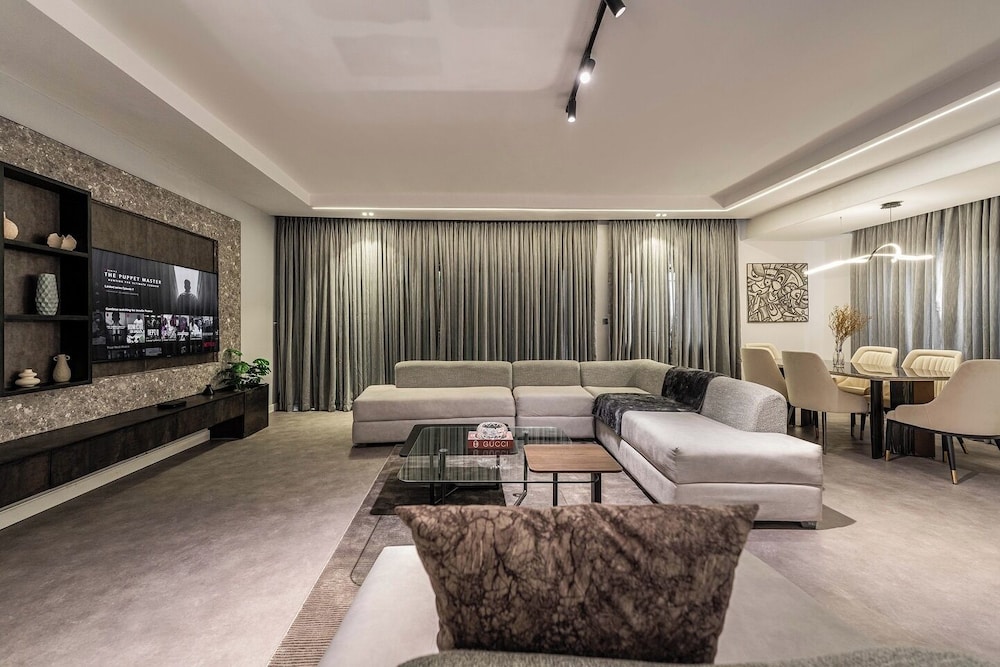Banora Apartment