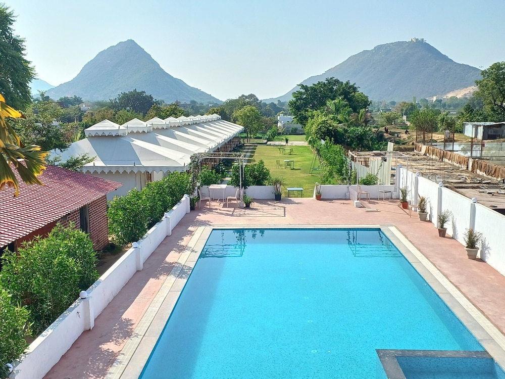 Royal Pushkar Camps