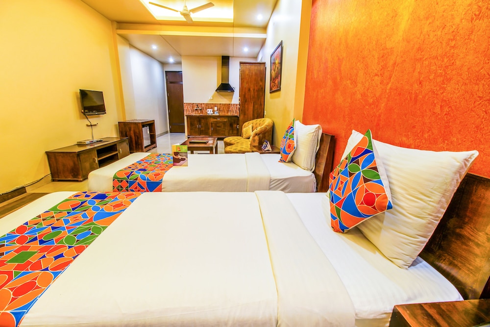 Noida Vacations - FabHotel Tavisha Villa - Property Image 1