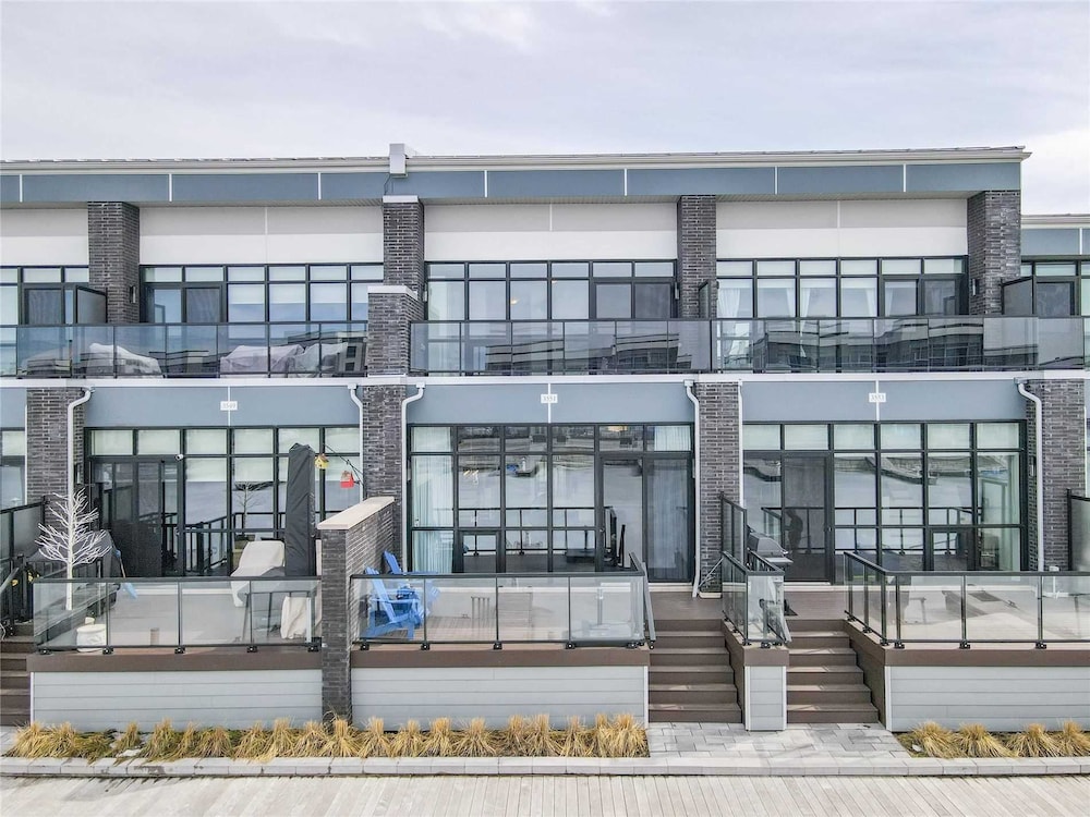 Friday Harbour Boutique Home