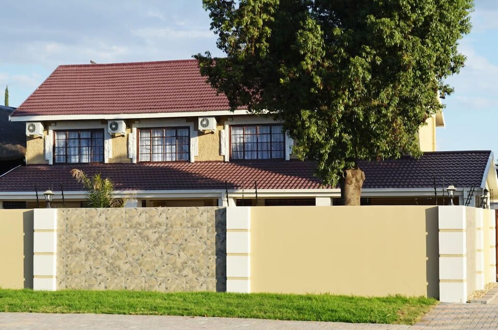 Rochilla Guest House
