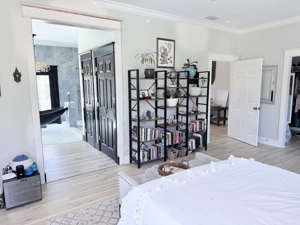 Southern Charm Estate Min From Shopping Beaches
