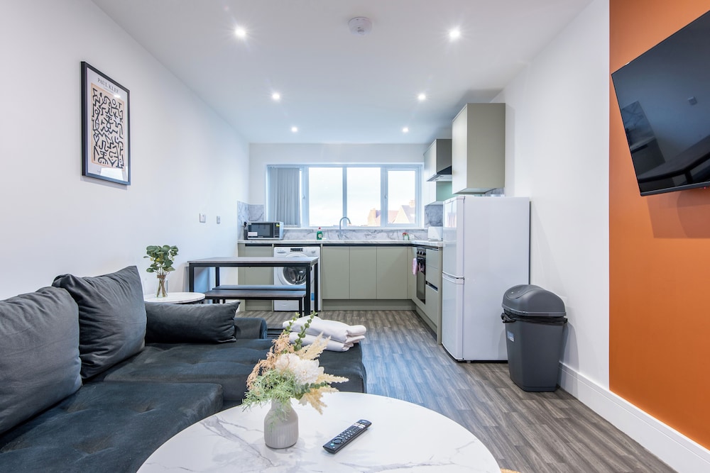 Chapel Street Apartments