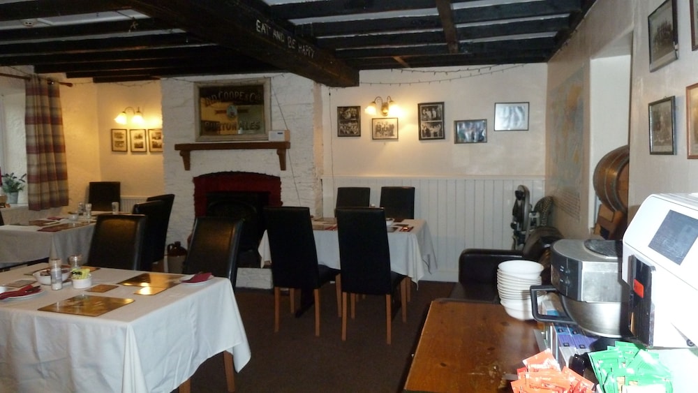 Mid Wales Inn