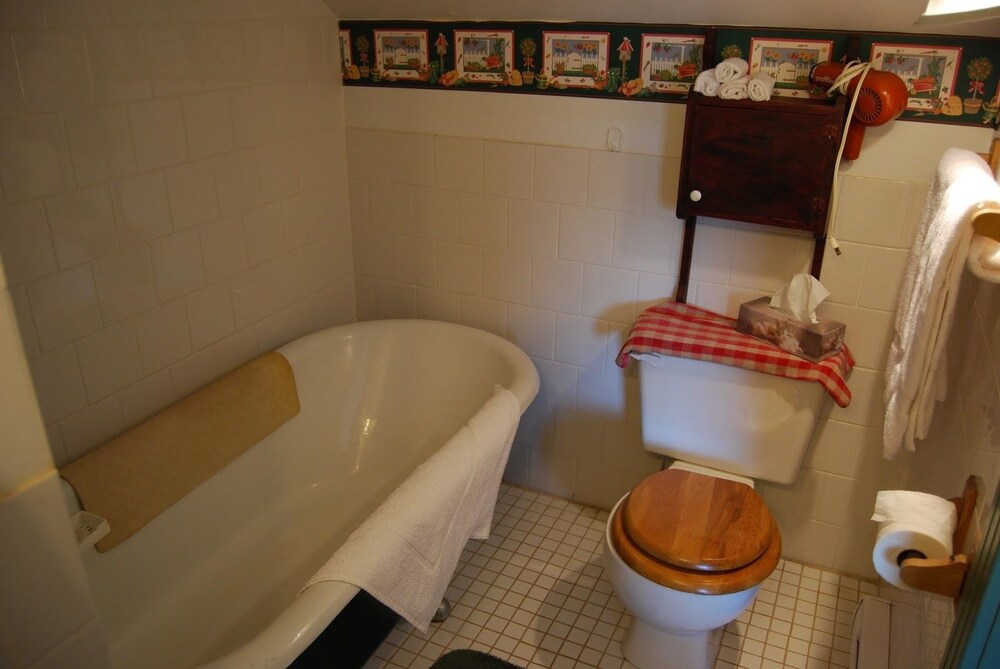 Bugaboo Cottages