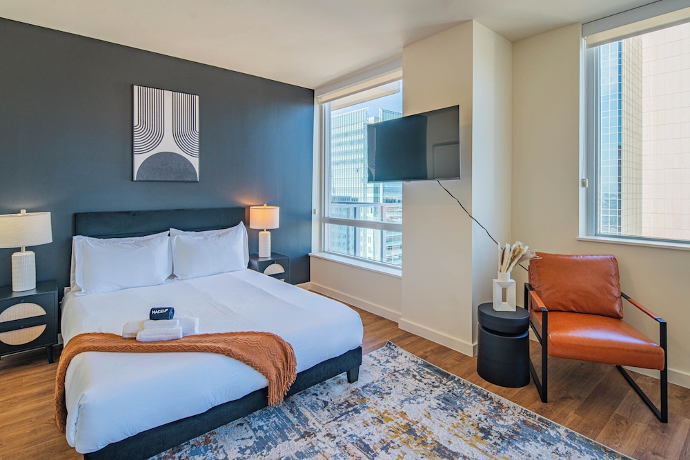 ROVE LIVING/KL - 44 Monroe