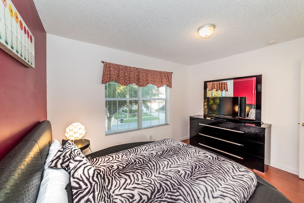 Emerald Island #3 - 7 Bed Villa w/ Private Pool - Image 4