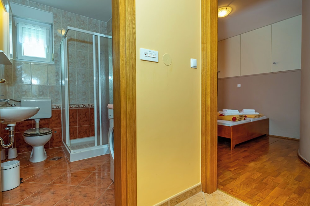 Apartman Mira