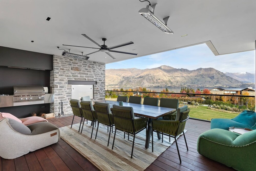 Ridgecrest - Lake Views - Sleeps 12