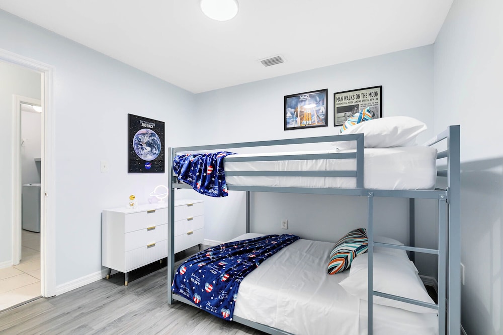 Oasis Apartment Homes