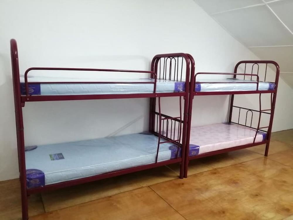 Single Bed in Mixed Dormitory Room With Ac in Kuching photo 4