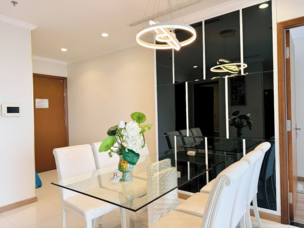 Urban Zen Saigon - Vinhomes Landmark 81