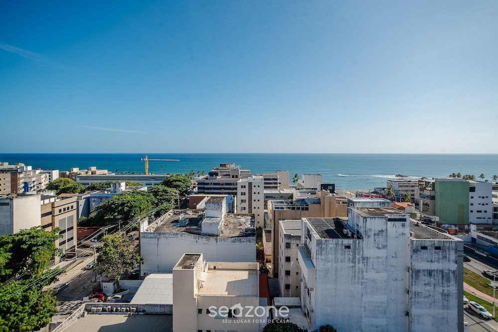 Apartamentos em Prédio c/Academia na Ondina-SSA-HOA